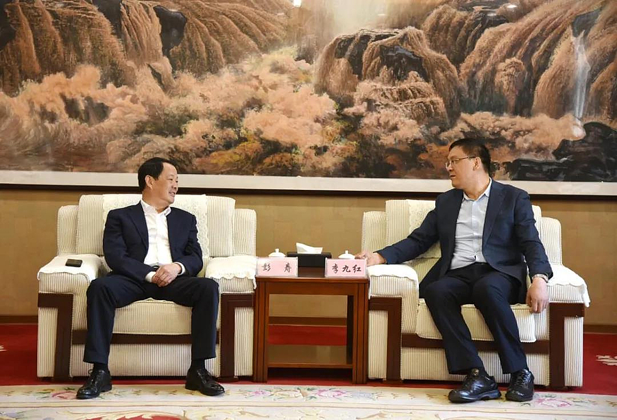 会见.jpg 会见.jpg