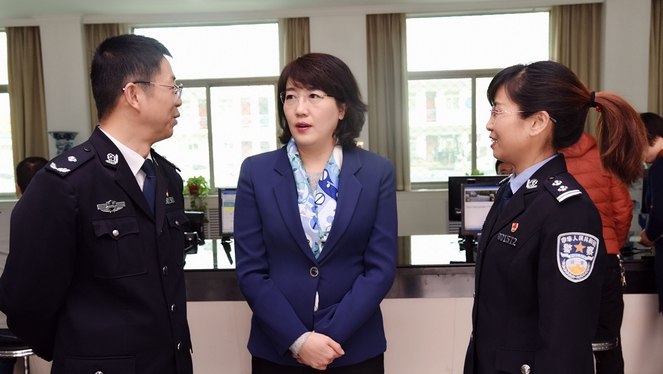 1540946032014094867.jpg C:UsershmDesktopQQ图片.jpg