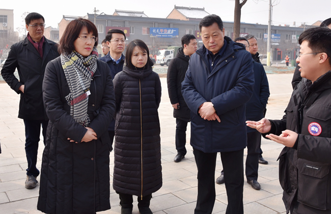 李婧.png 李婧.png